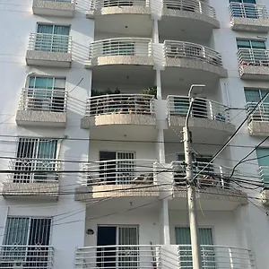Rodadero Edificio 7 Mares , Santa Marta (Magdalena) Colombia