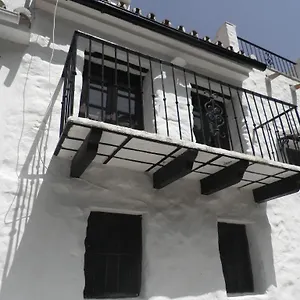 Casa Torre Antigua , Salares España